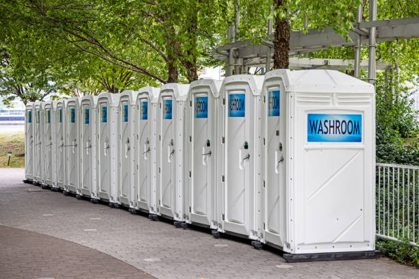 Best Porta potty delivery and setup  in Glendive, MT